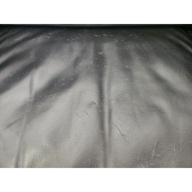 Red and Black Leather Armchair attributed to Nicoletti Salotti, 1980 For Sale - Image 13 of 18