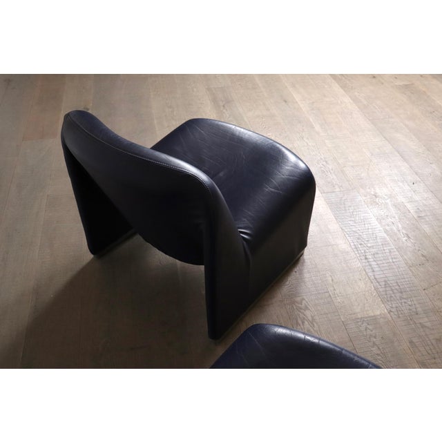 Alky Lounge Chair in Indigo Leather by Giancarlo Piretti for Castelli, 1960s For Sale - Image 6 of 9