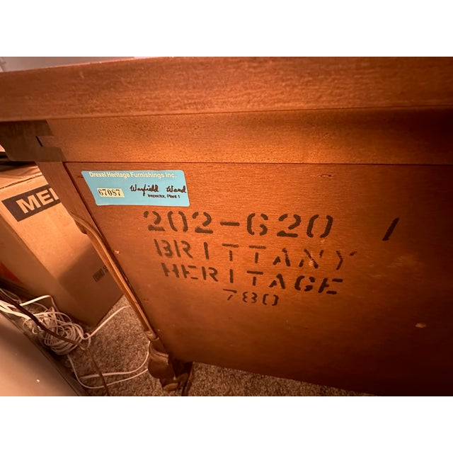 Vintage Drexel Heritage Brittany Collection Louis XV French Provincial Nightstand End Tables (Pair) For Sale - Image 12 of 17