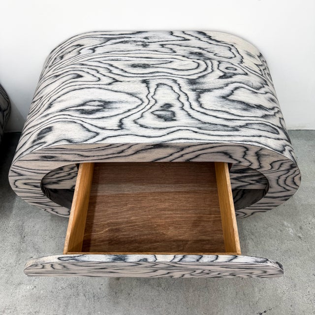 Vintage Pair of 1980s Postmodern Waterfall Nightstands. For Sale - Image 9 of 10