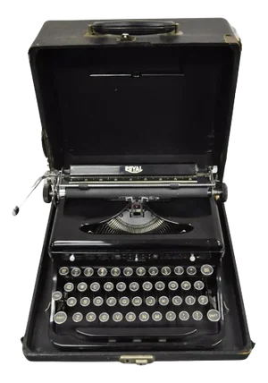Early 20th Century Royal Model O Touch Control Glossy Black Portable Manual Typewriter in Case