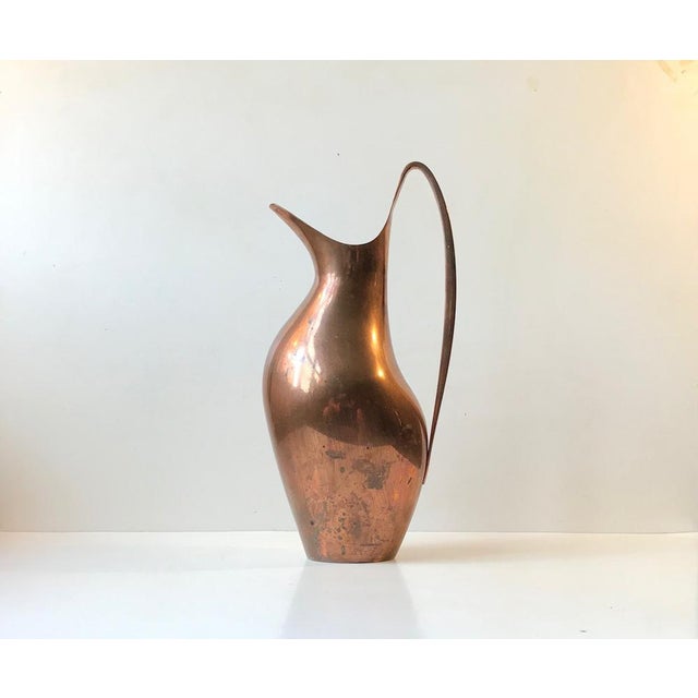 Important HK piece for Georg Jensen in Denmark. It is called Masterpiece and has been nicknamed 'The Pregnant Duck'...