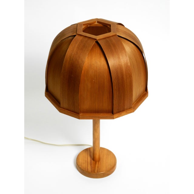 Very Swedish Pine Bent Veneer Table Lamp by Gb Solbackens Svarveri, 1970s For Sale - Image 3 of 18
