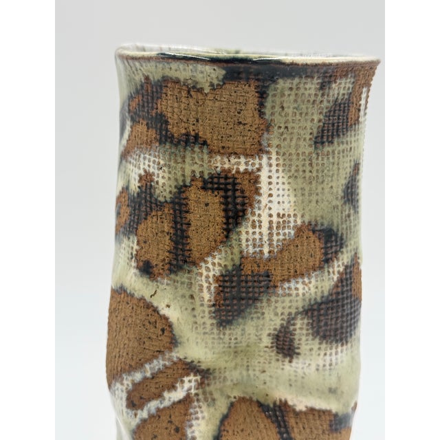1980's Vintage Textured Studio Pottery Vase For Sale In Miami - Image 6 of 8