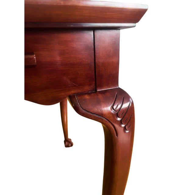 A gorgeous Regency or Queen Anne style tea table with pull-out trays USA, Circa 1980s