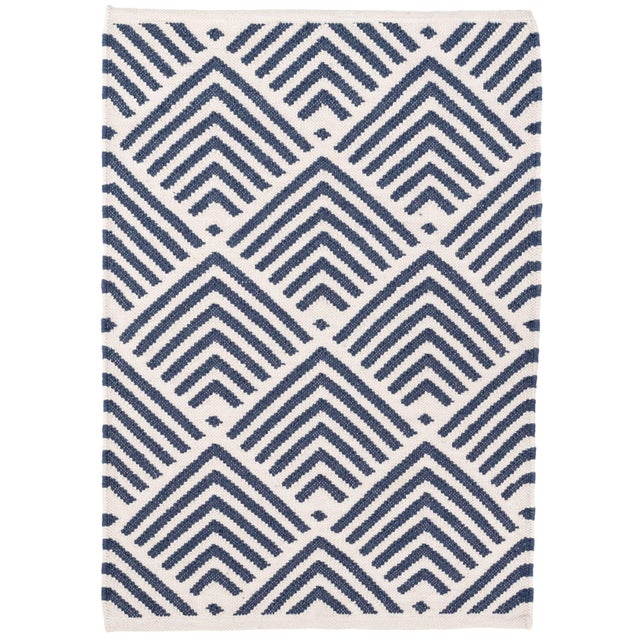 Dash & Albert Bunny Williams for Dash & Albert Cleo Navy Indoor/Outdoor Rug, 2' x 3' For Sale - Image 4 of 4