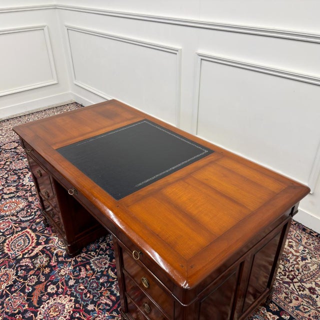 Classic Italian Desk from Assi D'Asolo For Sale - Image 16 of 18