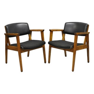 Vintage Boling Chair Co Mid Century Modern Walnut Lounge Arm Chairs (A) - Pair For Sale
