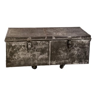Vintage Travel Trunk in Iron For Sale