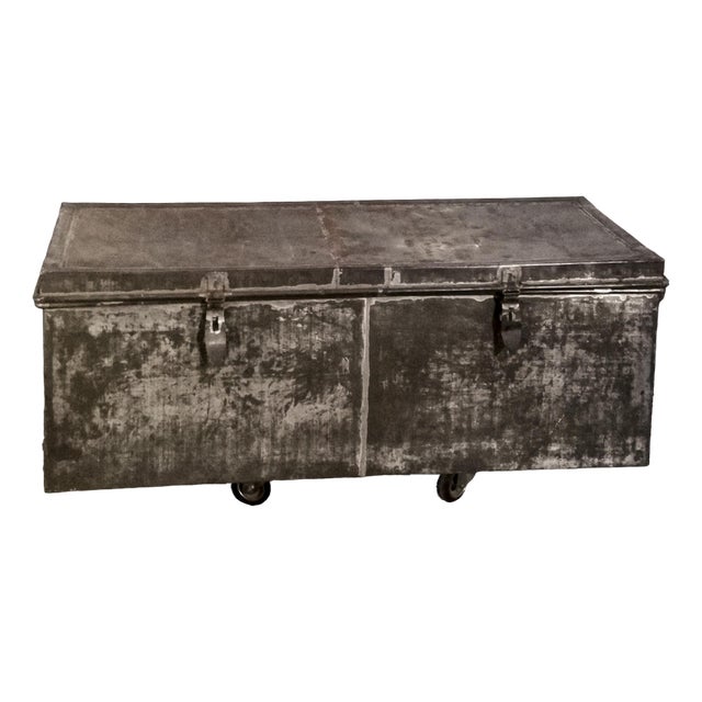 Vintage Travel Trunk in Iron For Sale