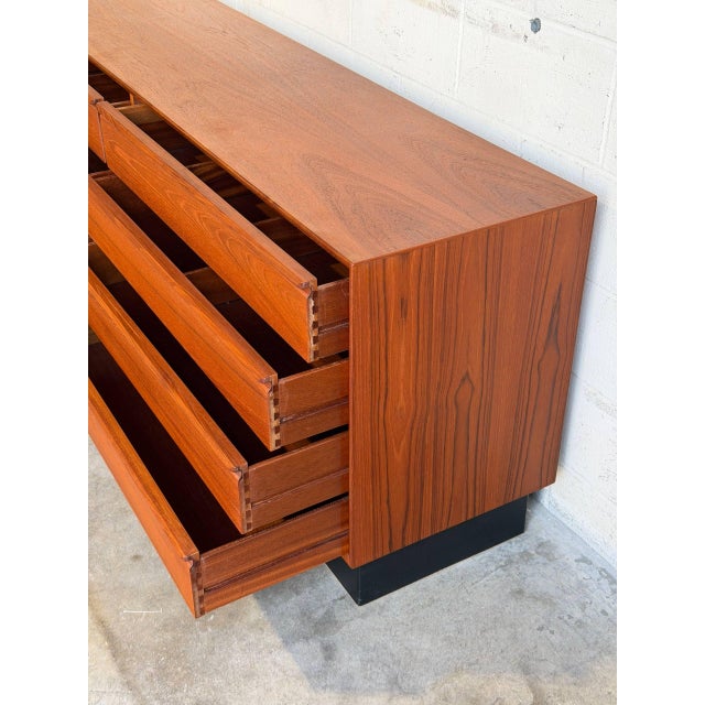 Teak Westnofa Dresser 8 Drawer Mid-Century Modern Norway 1970s For Sale In Los Angeles - Image 6 of 10