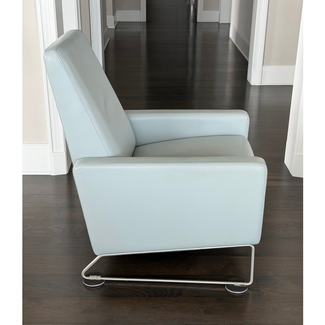 A recliner with a compact footprint that doesn't look like a recliner: that's the genius of the Design Within Reach Flight...