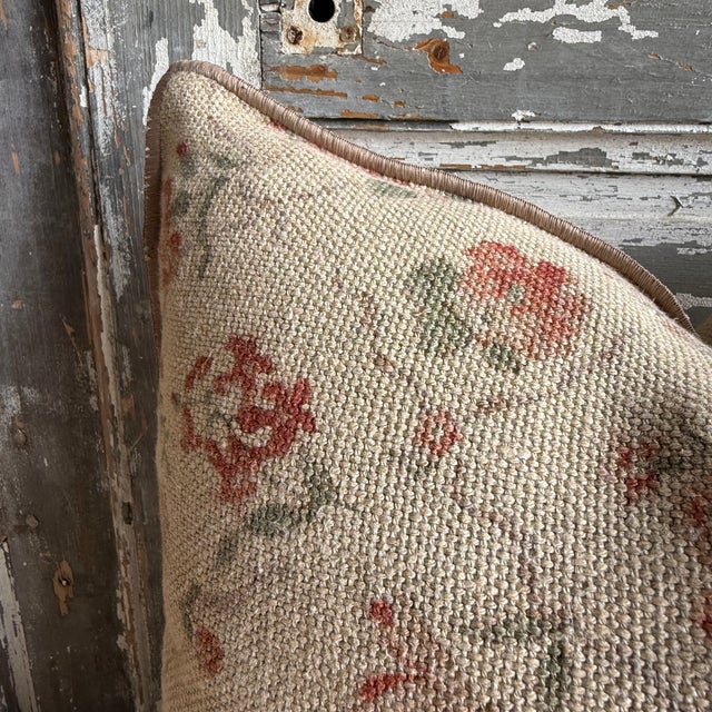 Made in France A timeless accent pillow woven in France from heavy, artisan linen — its dense, tactile weave and softly...