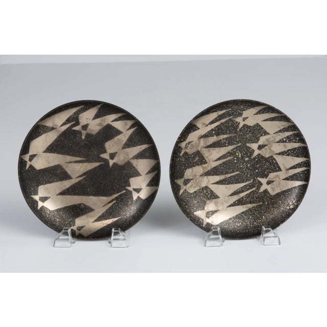 Mid-Century Modern Mid Century Hollywood Regency Brass Plates Charger 1970s a Pair For Sale - Image 3 of 12