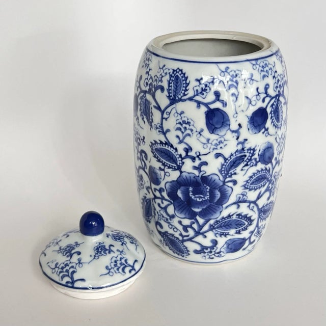 Ceramic Vintage Blue & White Chinoiserie Lidded Ginger Jar Floral Chinese Guan-Style Porcelain For Sale - Image 7 of 11