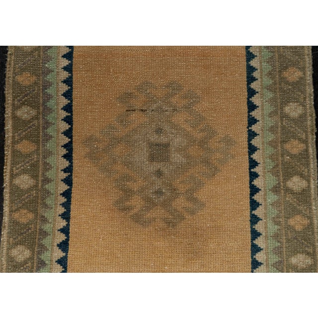Turkish Mini Rug Oriental Hand Knotted Vintage Rug 1'6" x 2'9" #21219 For Sale - Image 4 of 8