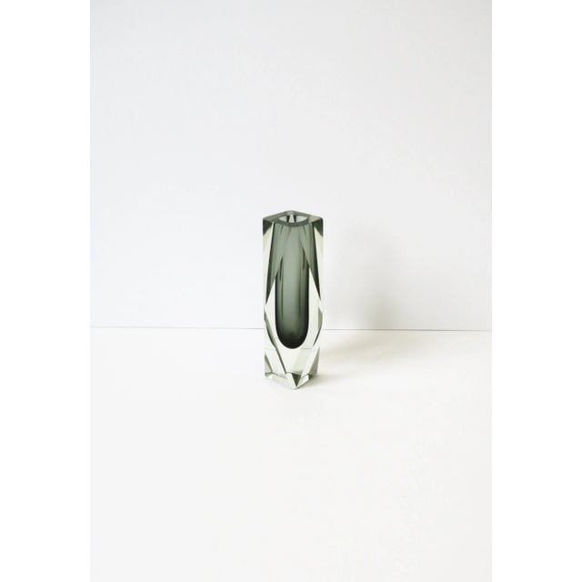 Charcoal Alessandro Mandruzzato Italian Murano Faceted Vase For Sale - Image 8 of 11