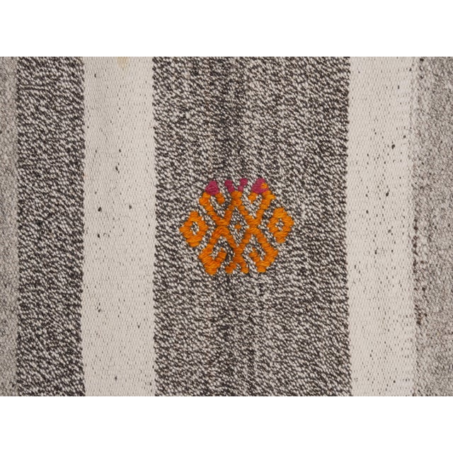 1970s Vintage Handmade Wool Cotton Grey Kilim Runner Rug For Sale - Image 4 of 11