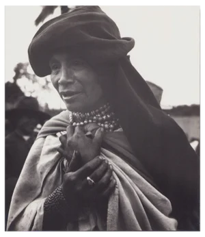 Hanna Seidel, Ecuadorian Woman, Black and White Photograph, 1960s