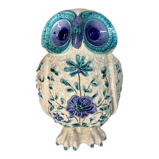 Mid-Century Modern Italian Attributed to Alvino Bagni Ceramic Owl Figurine With Blue Jewel Glass Eyes & Floral Crackle Glaze 10” White and Blue For Sale