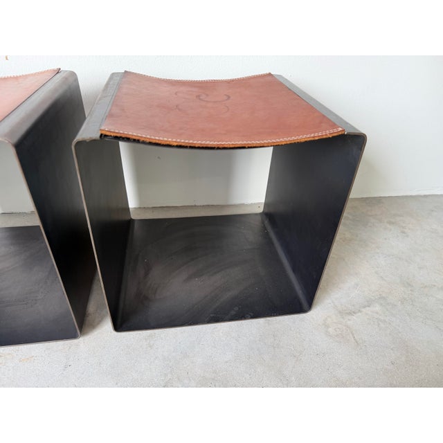 1980s Vintage Postmodern Steel & Saddle Leather Cube Ottomans – A Pair/ Sold For Sale - Image 5 of 12
