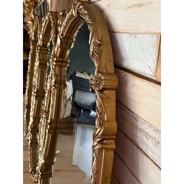 Bassett Large Vintage Bassett Hollywood Regency Triple Oval Gilt Triptych Mirror For Sale - Image 4 of 12