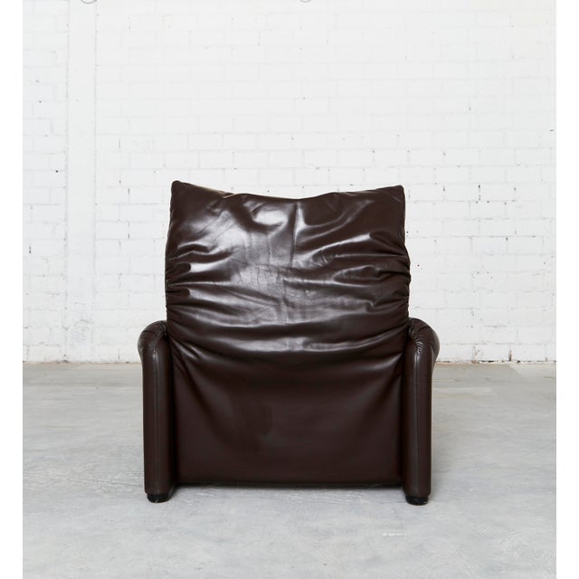 Animal Skin Set of Leather Maralunga Lounge Chair and Ottoman by Vico Magistretti for Cassina, 1980s For Sale - Image 7 of 18