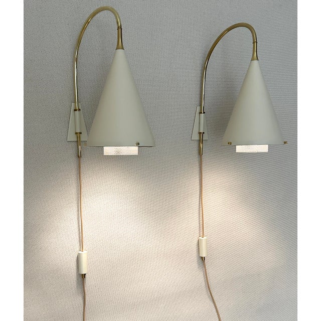 Gerald Thurston Pair of 1960s Wall Swing-Arm Lamps by Gerald Thurston For Sale - Image 4 of 10