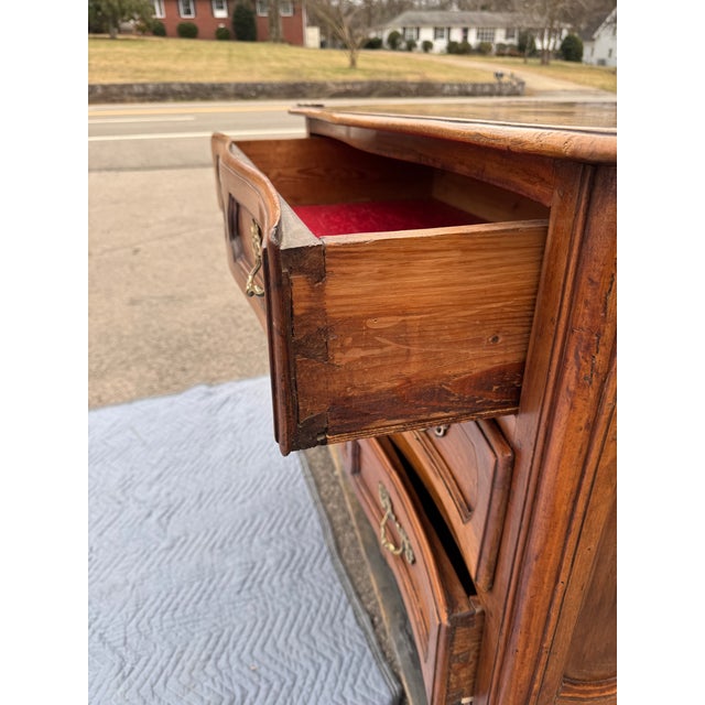 18th Century French Chest/Commode For Sale - Image 15 of 15