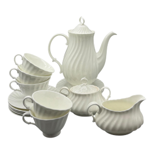 Vintage Royal Doulton Cascade Collection Traditional Style Fine Bone China Tea / Coffee Serveware - Set of 16