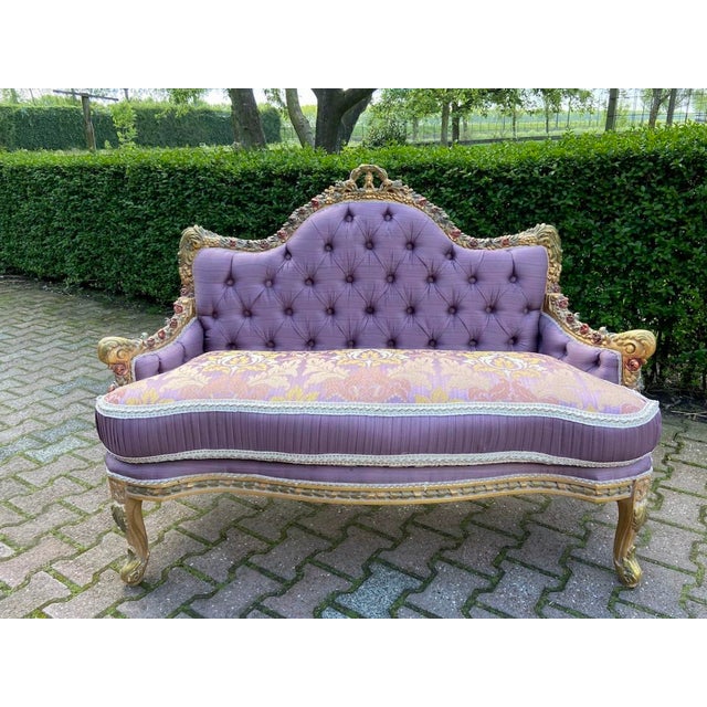 1980 French Louis XVI Gilt Purple Damask Settee 1Pc For Sale - Image 10 of 15