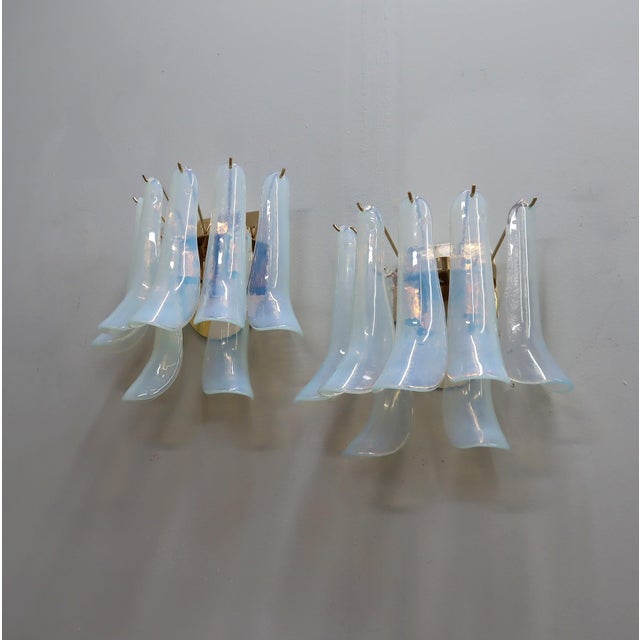 Mid-Century Modern Gilt and Opaline Murano Glass Petal Wall Sconces from La Murrina, 1980s, Set of 2 For Sale - Image 3 of 13