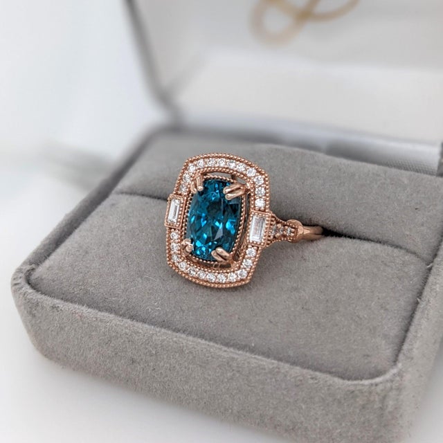 2020s 5.4Ct Blue Zircon Ring With Earth Mined Diamonds: Solid 14k Gold, Cushion 10x7mm, Size 6.75 For Sale - Image 5 of 9