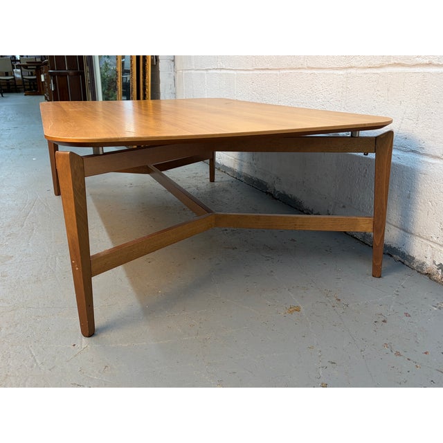 2010s Sculptural Modern Coffee Table by Calligaris of Italy For Sale - Image 5 of 13