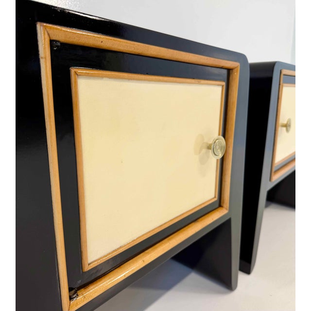 Italian Art Deco Dressor Set and Nightstands by Paolo Buffa, 1940s, Set of 3 For Sale - Image 11 of 15