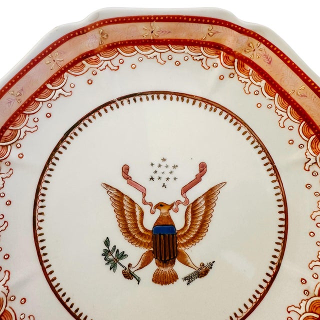 American Vintage Octagonal Armorial United States Coat of Arms Crest Plate For Sale - Image 3 of 5