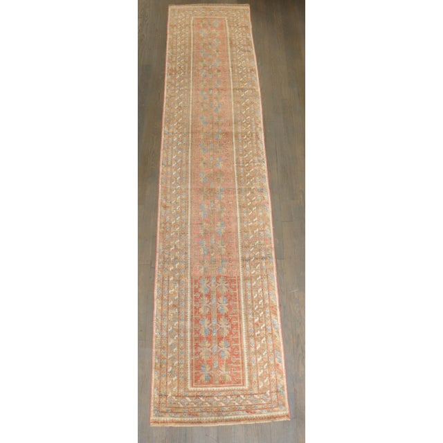 Narrow Persian Balouch Antique Runner rug no. j5241 For Sale In New York - Image 6 of 6