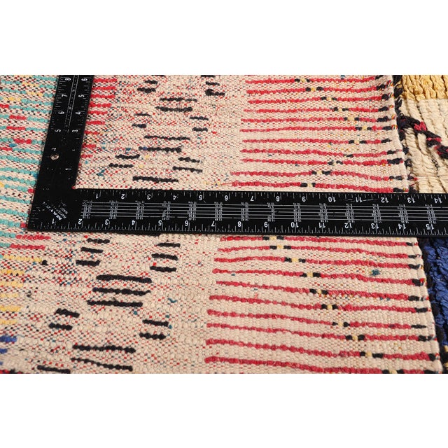 Textile Vintage Azilal Moroccan Rug, 05'00 X 07'01 For Sale - Image 7 of 10