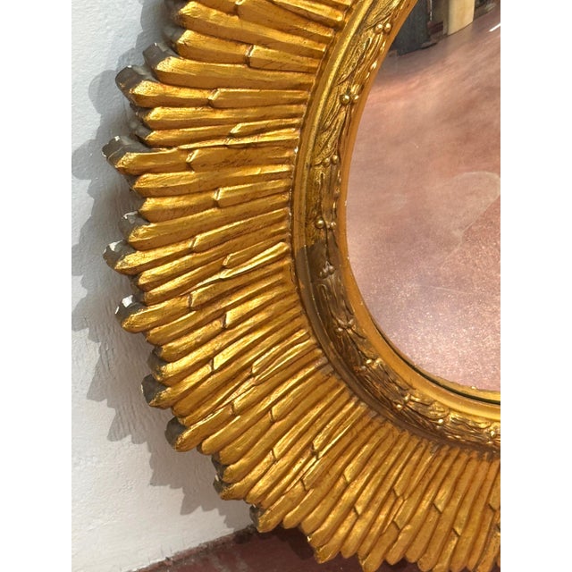 Gold Mid-Century Italian Carved Giltwood Sunburst Mirror with Convex Glass, C. 1950s For Sale - Image 8 of 18