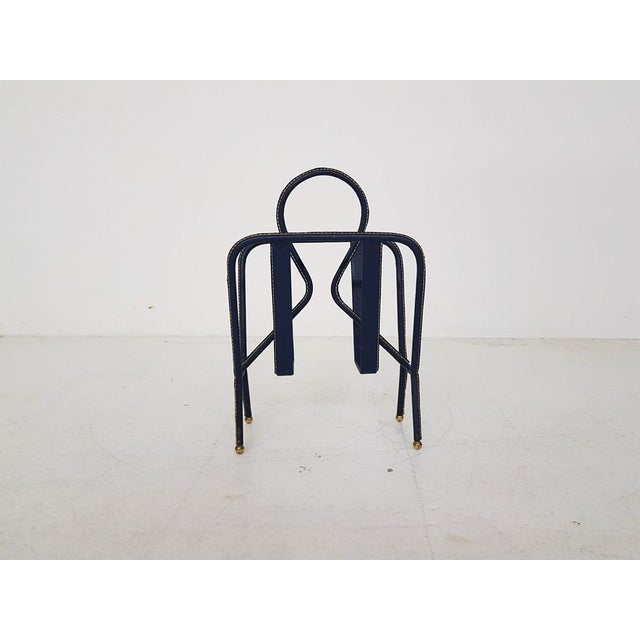 Magazine Stand in Stitched Blue Leather by Jacques Adnet, France, 1950s For Sale - Image 4 of 10