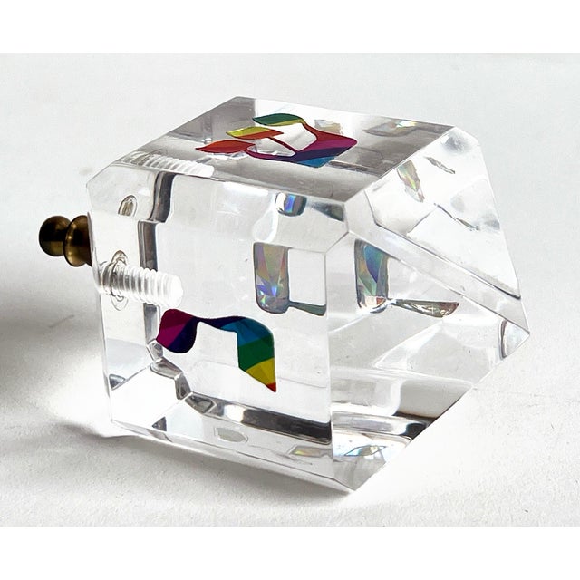 Mid-Century Modern Faceted Lucite Dreidel With Colorful Prismatic Design and Brass Spinner For Sale - Image 3 of 8