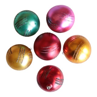 Mid-Century Atomic Cat Scratch Glittery Christmas Ornaments - Set of 6 For Sale