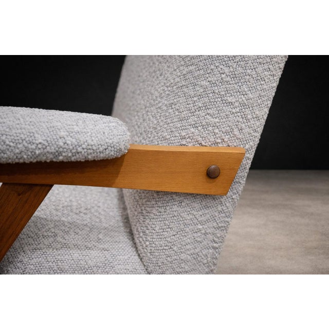 “Z” Armchair in Pau Marfim Wood & Bouclé by José Zanine Caldas, Brazil, 1950s - Lot 376 For Sale - Image 9 of 11