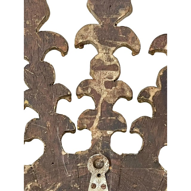 Large Mid-Century Giltwood Sunburst Mirror With Intricate Carved Detail For Sale - Image 17 of 18