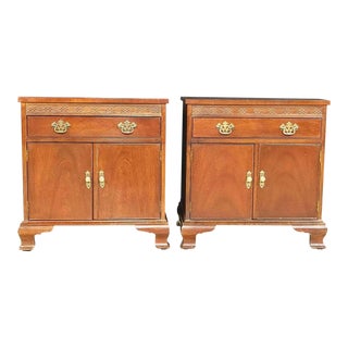 1960s Vintage Chippendale Style Baker Furniture Mahogany Nightstands - a Pair For Sale