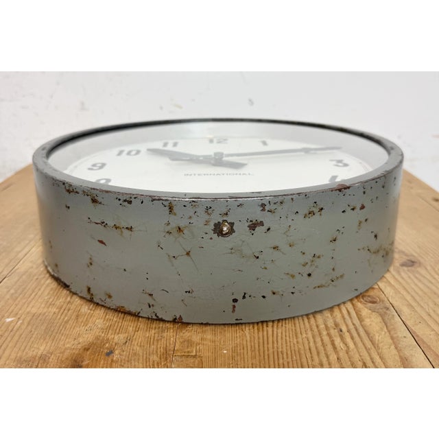 Gray Industrial Factory Grey Wall Clock from International, 1950s For Sale - Image 8 of 17