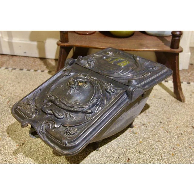Cast Iron Foundry Foubrux or Coal Scuttle, Belgium, 1900s For Sale - Image 4 of 12
