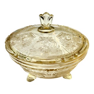 1930s Heisey Depression Glass Buttle Yellow Candy Dish With Etched Bird & Floral Design For Sale