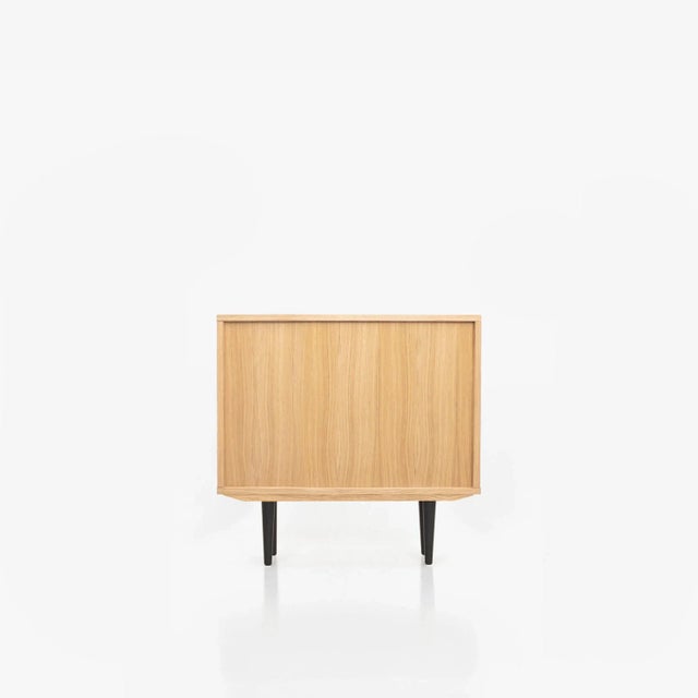 Small, but extremely stylish. That's how you can briefly describe our compact bookcase with two deep shelves. The shelves...