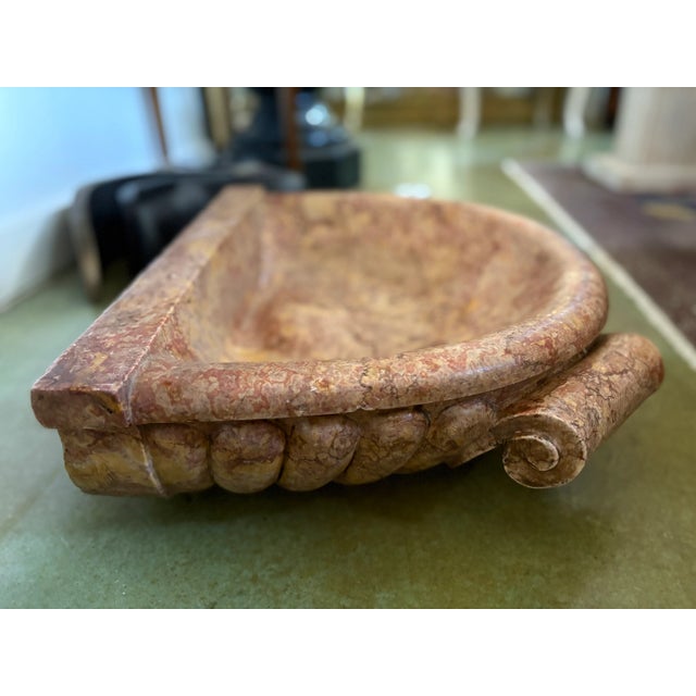 Baroque 18th Century Italian Marble Bowl or Holy Water Font For Sale - Image 3 of 9